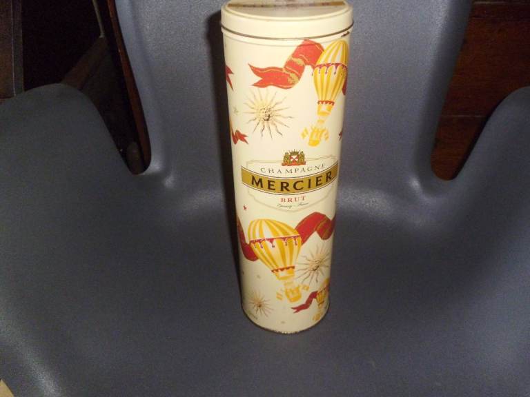 EMPTY MERCIER BRUT CHAMPAGNE TIN