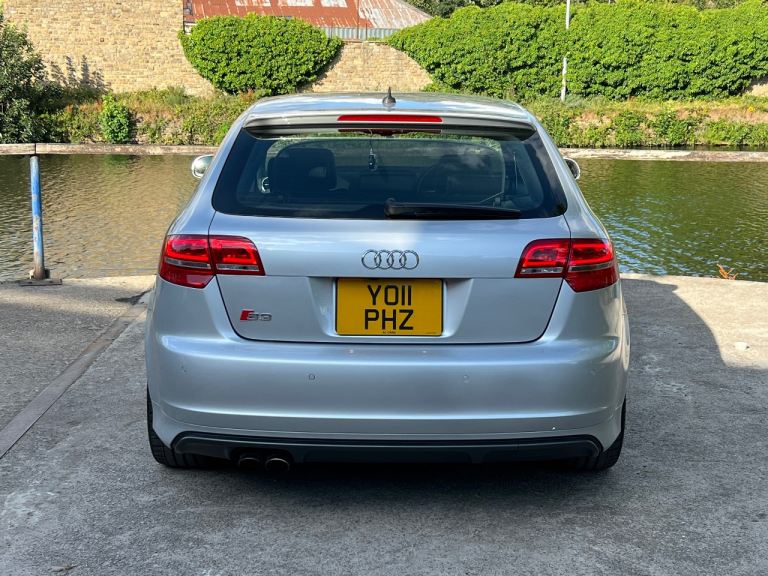 Audi, 2011, 2000 (cc)