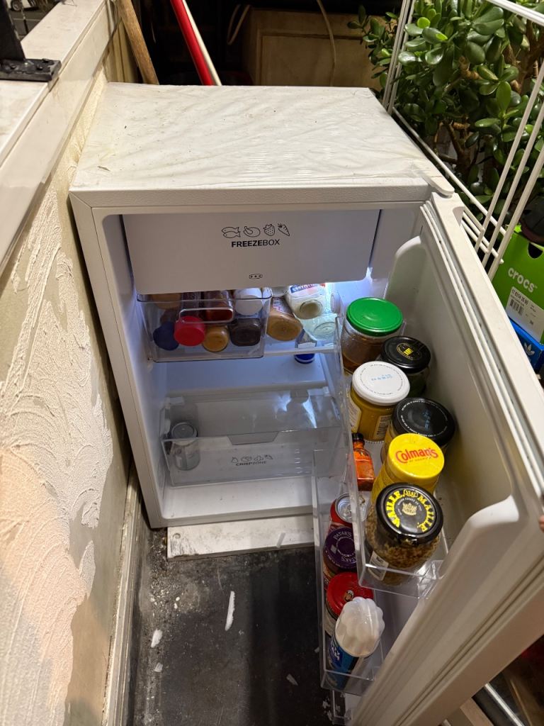 Fridgemaster fridge/freezer small