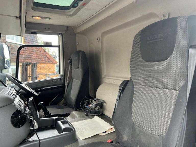 2015 DAF CF-370 6X2 CRANE VEHICLE