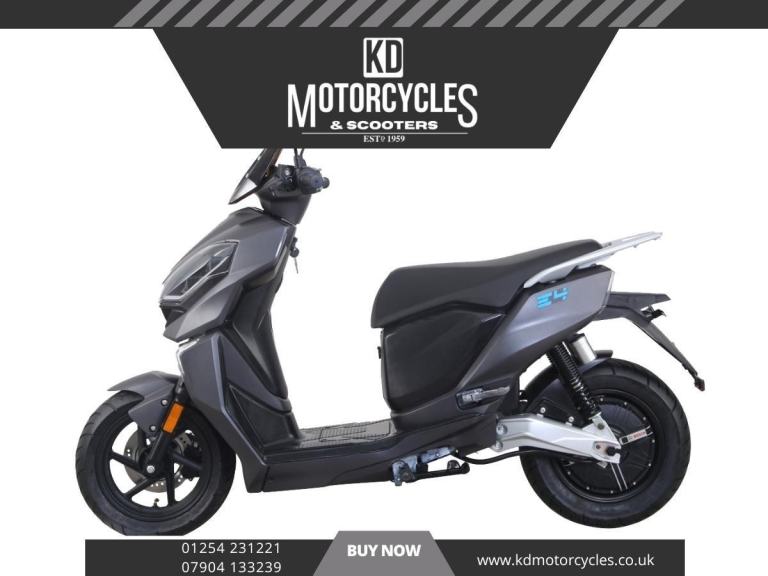 MGB E4 3000w 70kph Electric, learner legal 125cc powerful commuter best for s...