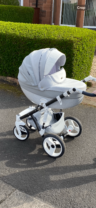 Mee-go Milano silver charm pram -limited edition 