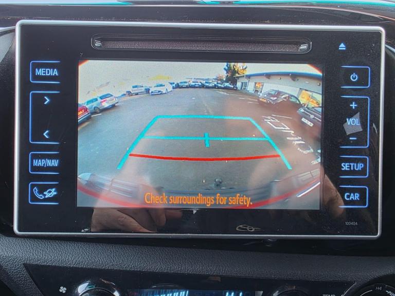 2017 Toyota Hilux Invincible D/Cab Pick Up 2.4 D-4D PICK UP DIESEL Manual