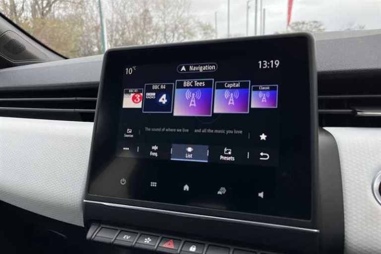 2023 Renault Clio 1.6 E-TECH full hybrid 145 Techno 5dr Auto Hatchback HYBRID ELECTRIC Automatic