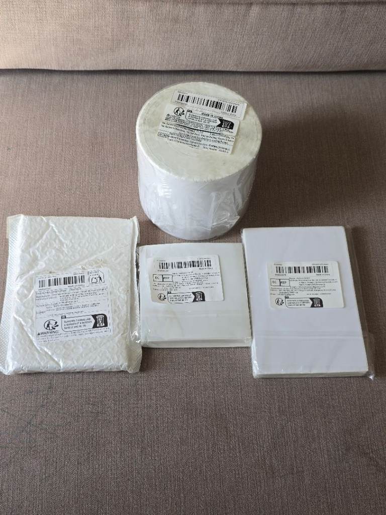 Assorted Blank Adhesive Shipping Labels: 4"x6" 700 Sheets + 4"x4" 100 Sheets