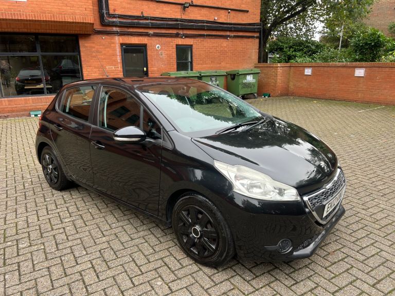 Peugeot, 208, Hatchback, 2012, Manual, 1199 (cc), 5 doors, One Year MOT
