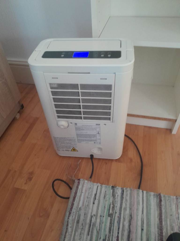 Blyss WDH-316DB Dehumidifier – Good Condition