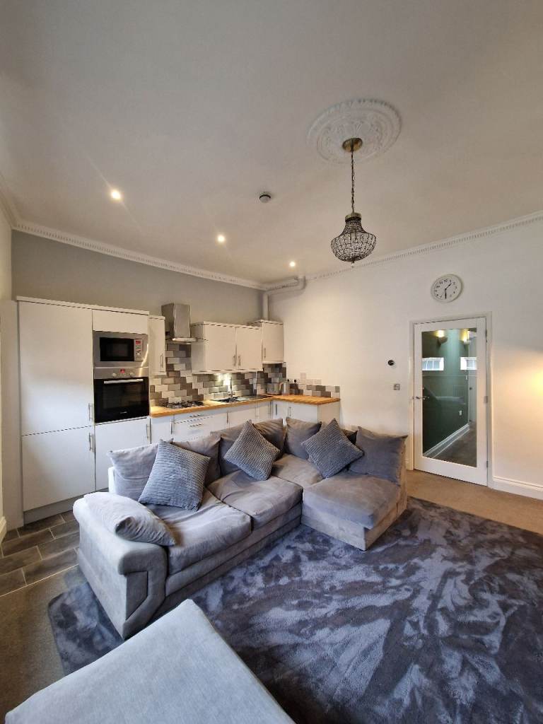 Central Bristol City Centre 2 Bed Apartment Flat BS1 Newly Refurbished