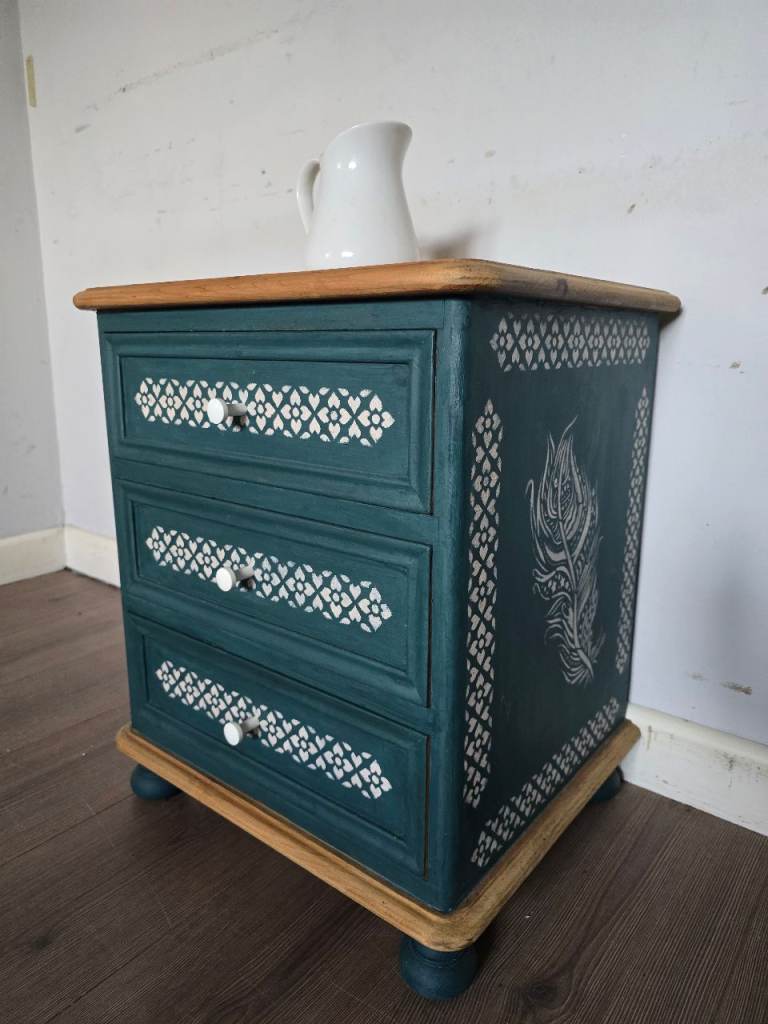 FRESHLY REFURBISHED Pine SMALL 3 Drawer BEDSIDE Chest Boho Hand Stencilled Feather - COLLECTION ONLY