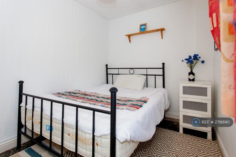 1 bedroom in High Street, Needingworth, St. Ives, PE27 (#2718890)