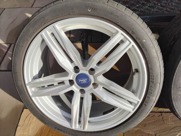 Ford alloy wheels 
