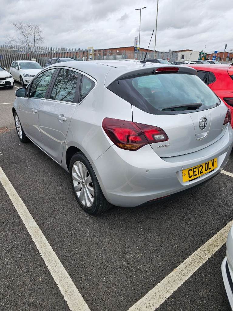 Vauxhall, ASTRA, Hatchback, 2012, Manual, 1598 (cc), 5 doors