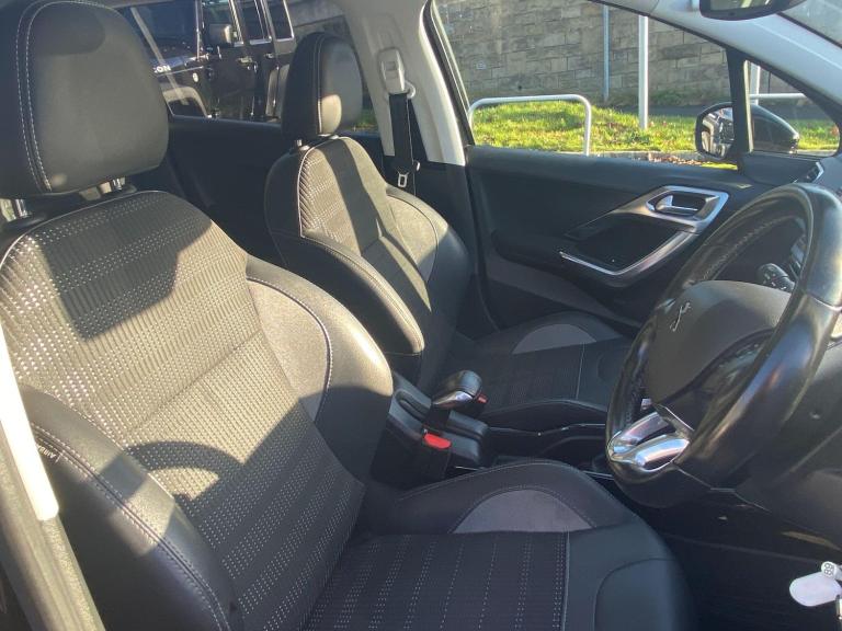 2018 Peugeot 2008 1.2 PureTech Allure Premium 5dr [Start Stop] HATCHBACK PETROL Manual