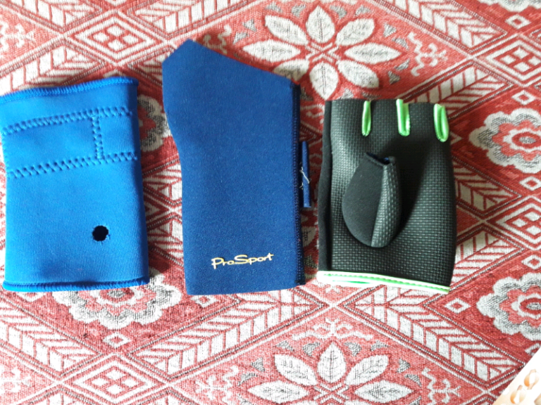 Hand supports,glove (3) items new