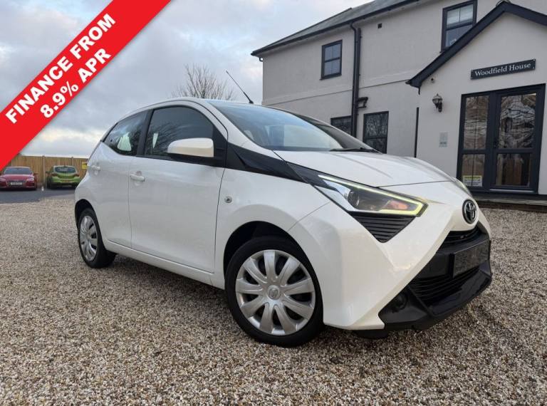 2019 Toyota AYGO 1.0 VVT-i x-play Hatchback 5dr Petrol x-shift Euro 6 (71 ps) Hatchback Petrol Au...
