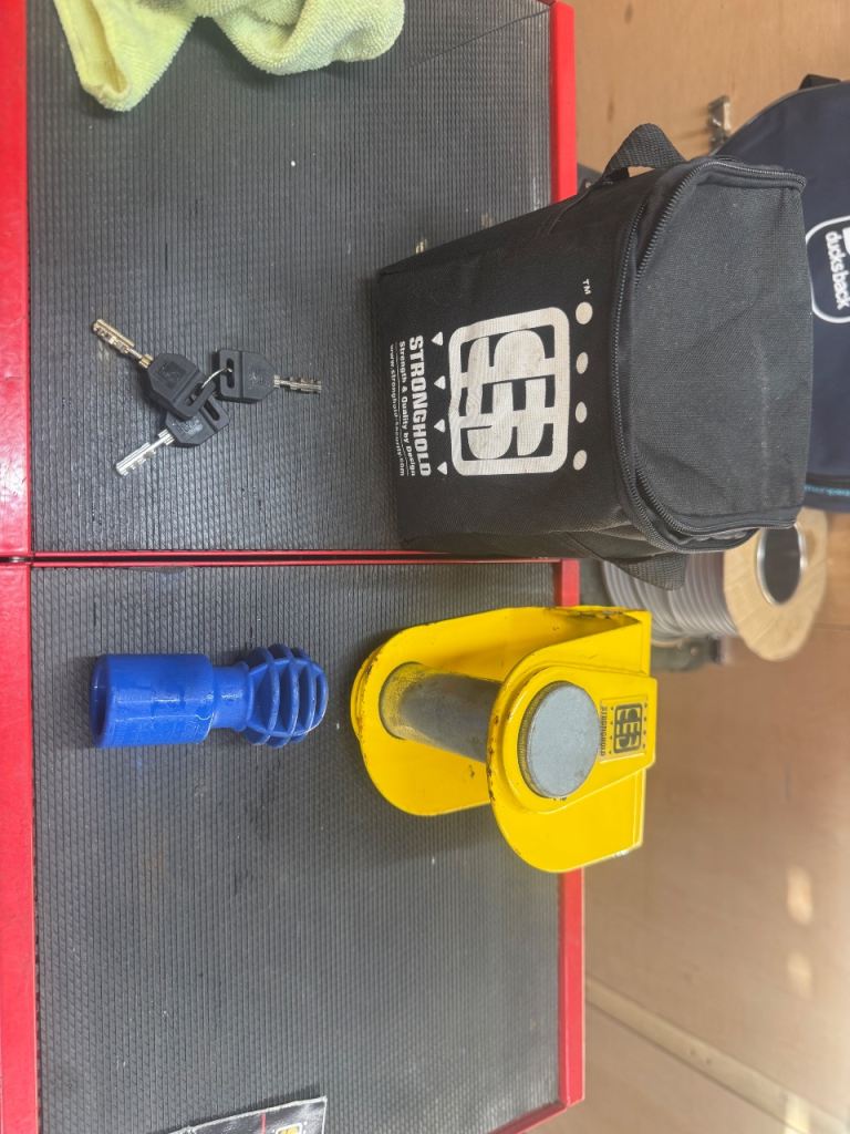 Stronghold Hitch Lock