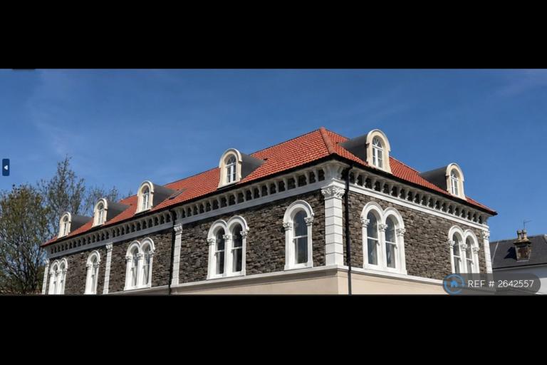 2 bedroom flat in Waverley Road, Bristol, BS6 (2 bed) (#2642557)