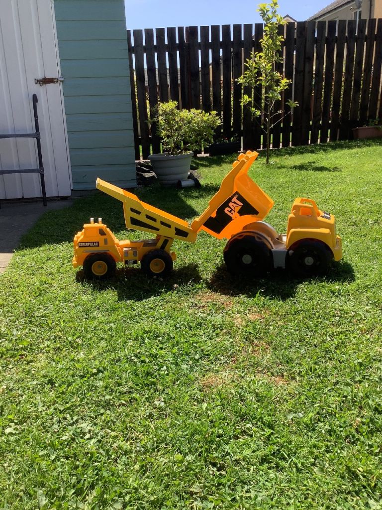 Caterpillar Dumper Truck and Trailer Toy – Good Condition