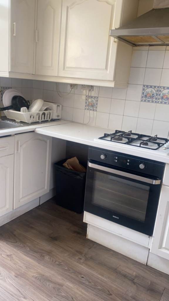 (AVAILABLE NOW) ..NICE BIG DOUBLE Room in REDBRIDGE, IG1 3SS for £697pcm.. ALL BILLS INCLUDED