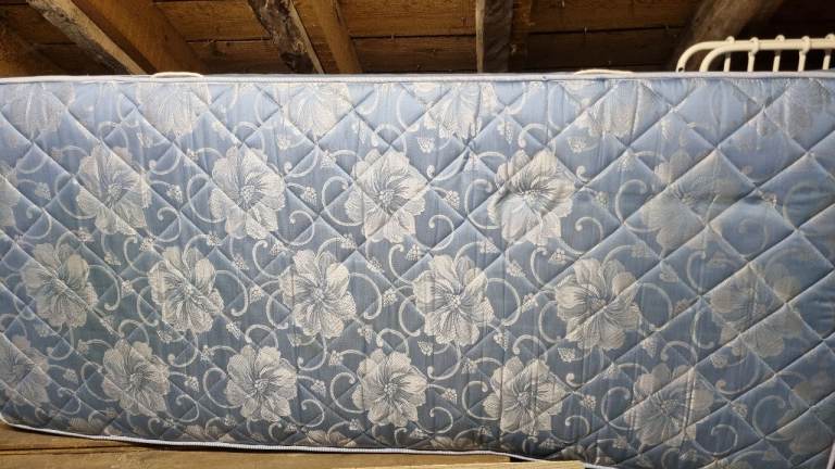 Single mattress