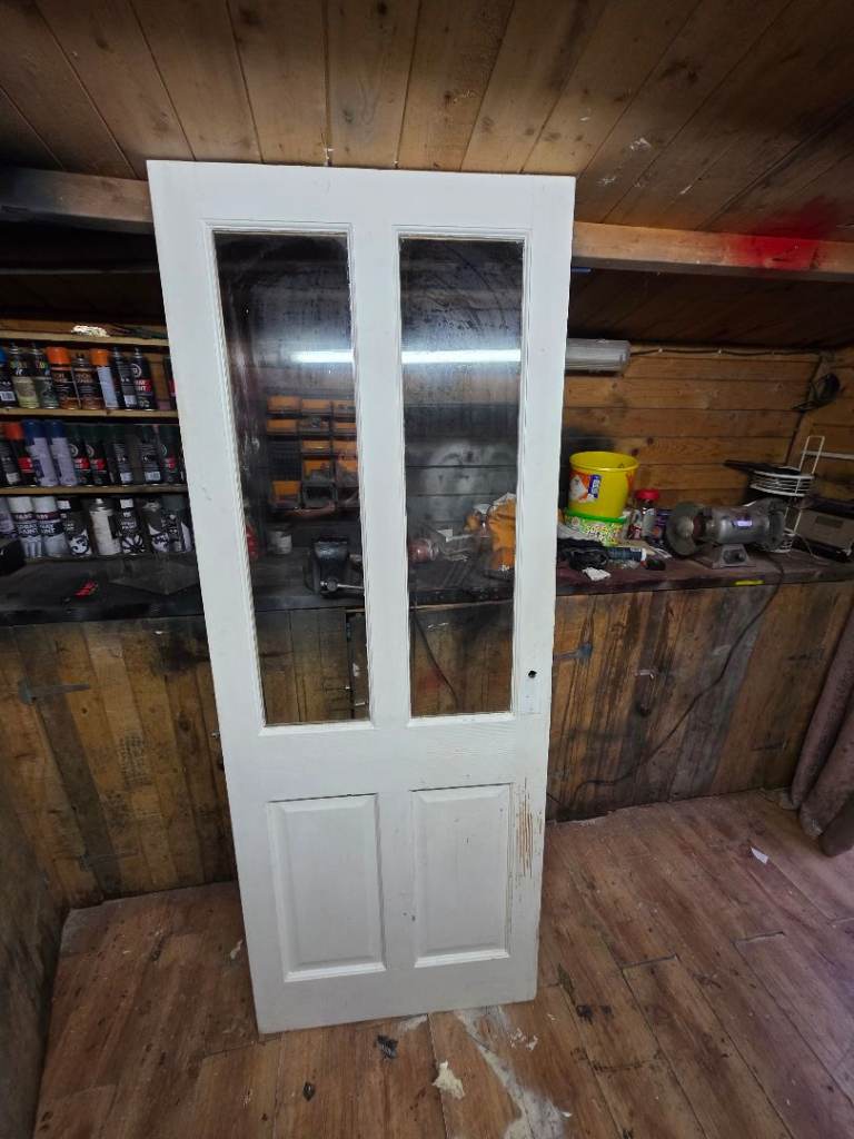 Glazed internal door 