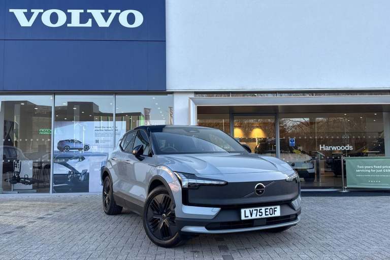 2025 Volvo EX30 Cross Country Twin Performance 69kWh Ultra SUV 5dr Electric Auto AWD (428 ps) EST...