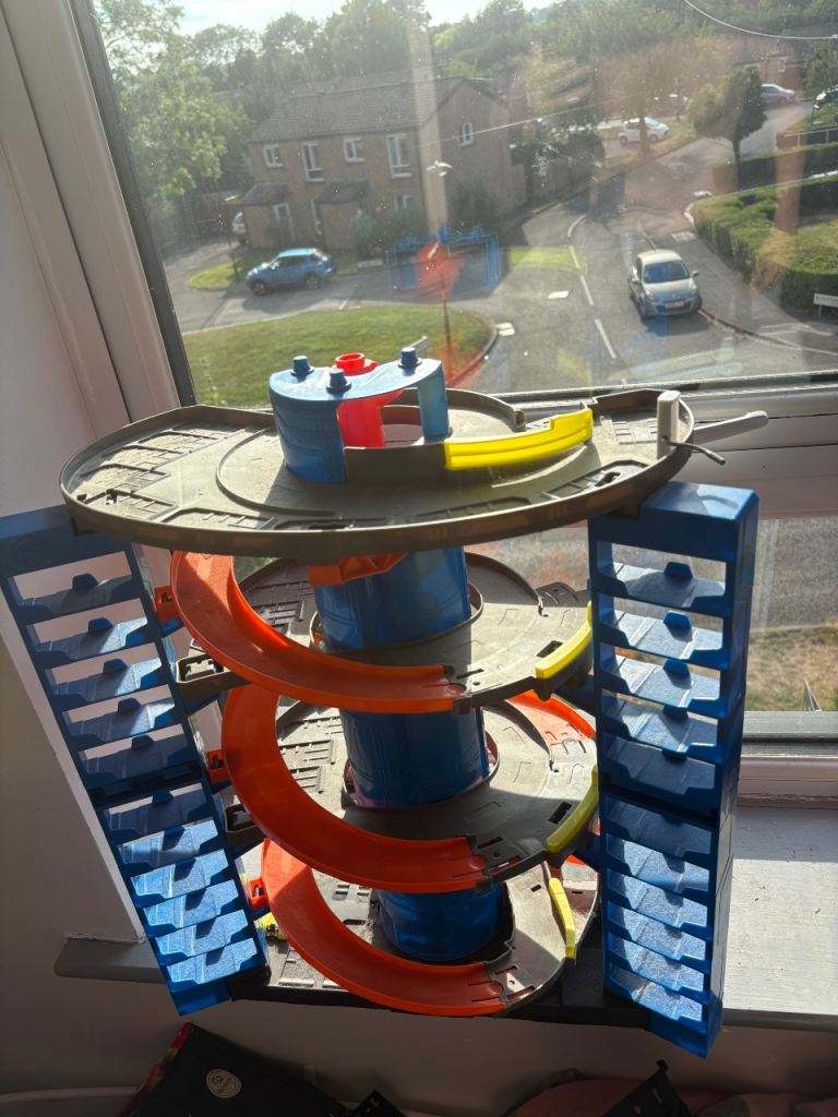 Hot Wheels Car Park Set