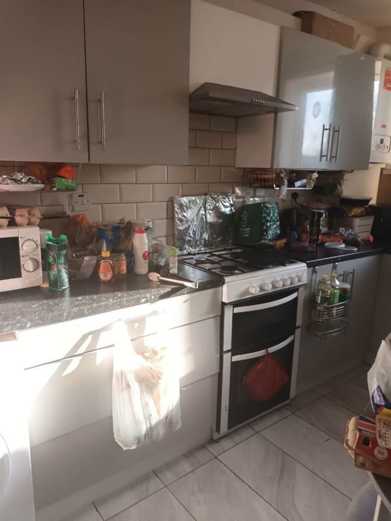 Spacious Double bedroom in shared flat