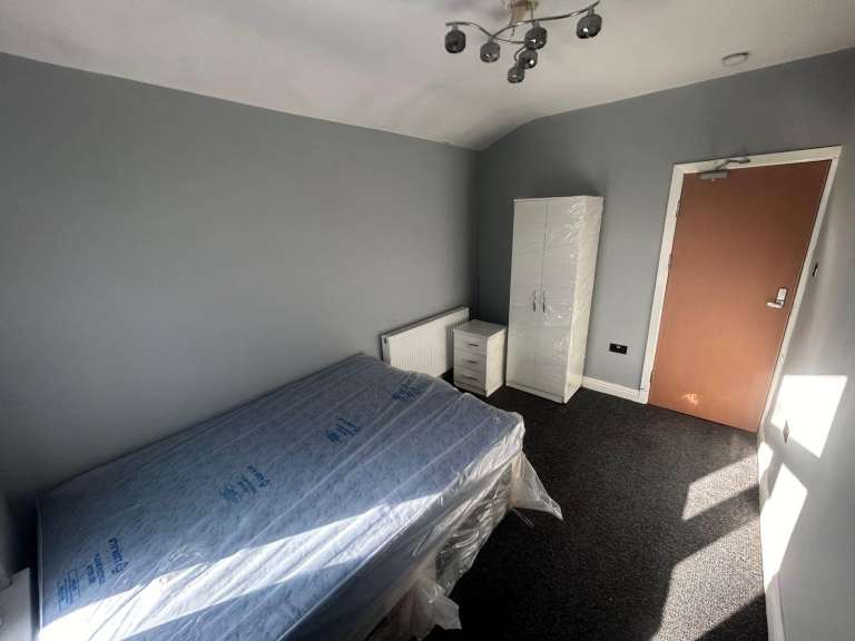 Birmingham: Your affordable alternative to London, from £10/week service charge. 💰