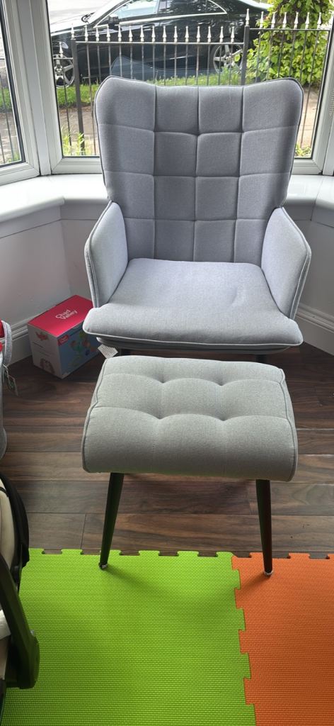 Chair and poufee 