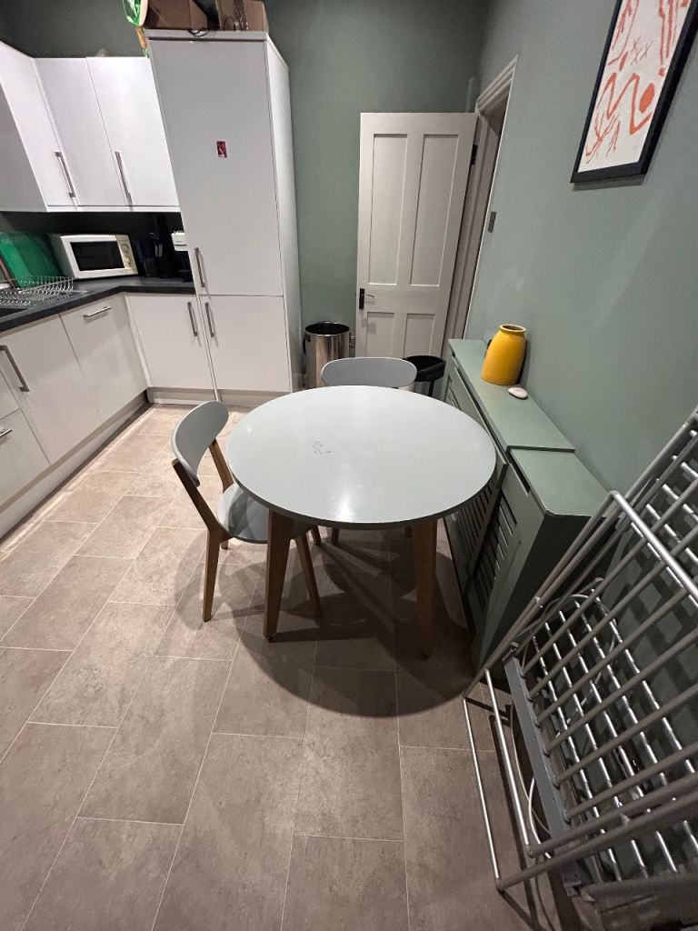 Round Dining Table (90cm) + 3 Chairs – Modern Set