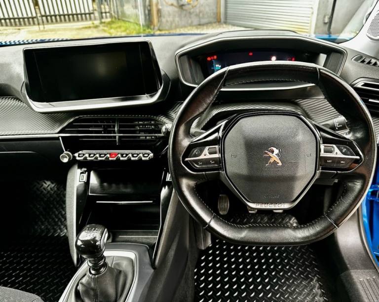 2020 Peugeot 2008 1.2 PureTech Allure SUV 5dr Petrol Manual Euro 6 (s/s) (100 ps) HATCHBACK Petro...