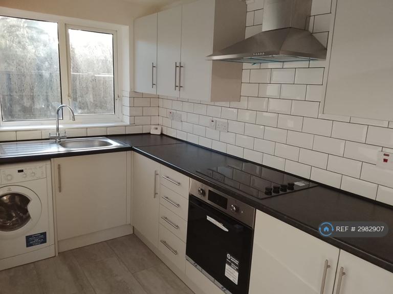 3 bedroom house in Radford Boulevard, Nottingham, NG7 (3 bed) (#2982907)