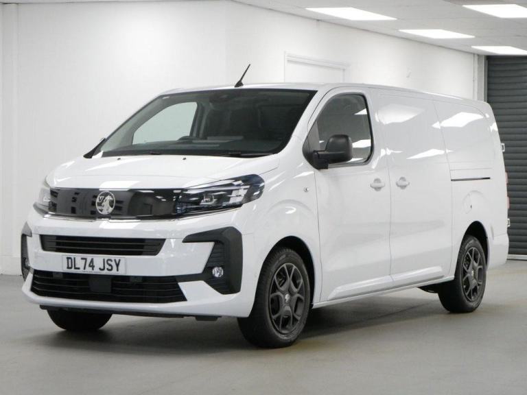 74 VAUXHALL VIVARO 2.0 TURBO D 145 BHP XL LONG PRO EDITION 6DR