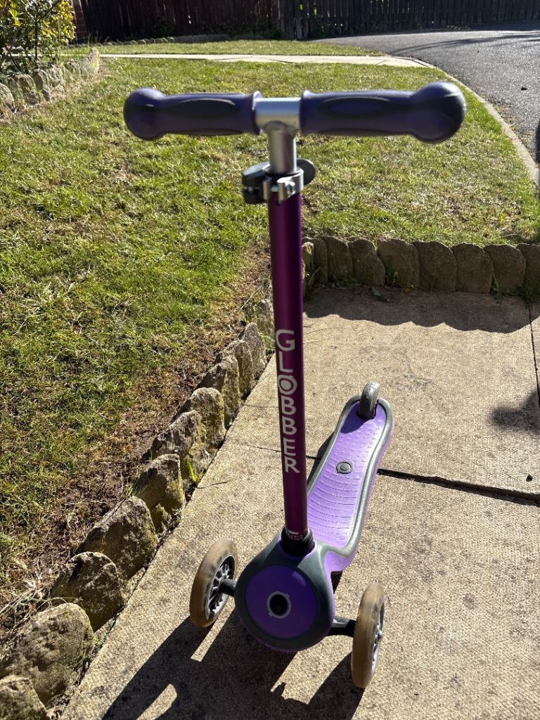 Globber 3 wheeled scooter