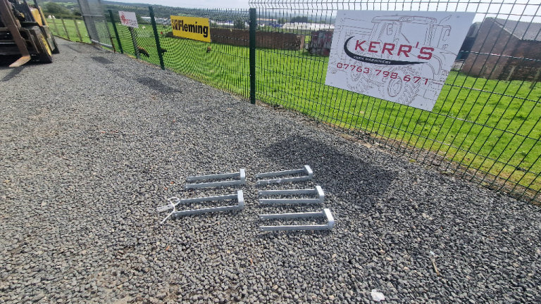 Five x wooden gates throw over centre hood latch farm tractor 