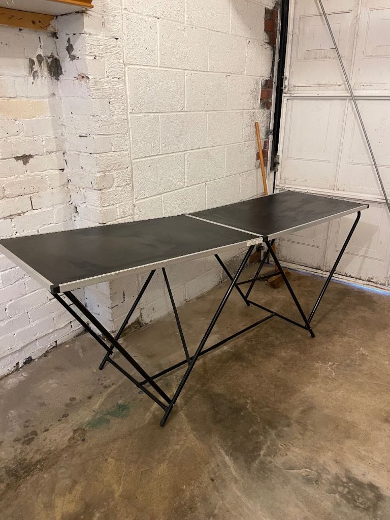 Decorating pasting table