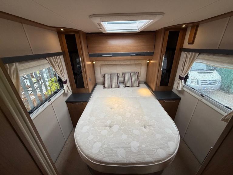 Auto Trail Frontier Delaware 4 berth 2013 **AUTO**GREAT CONDITION**