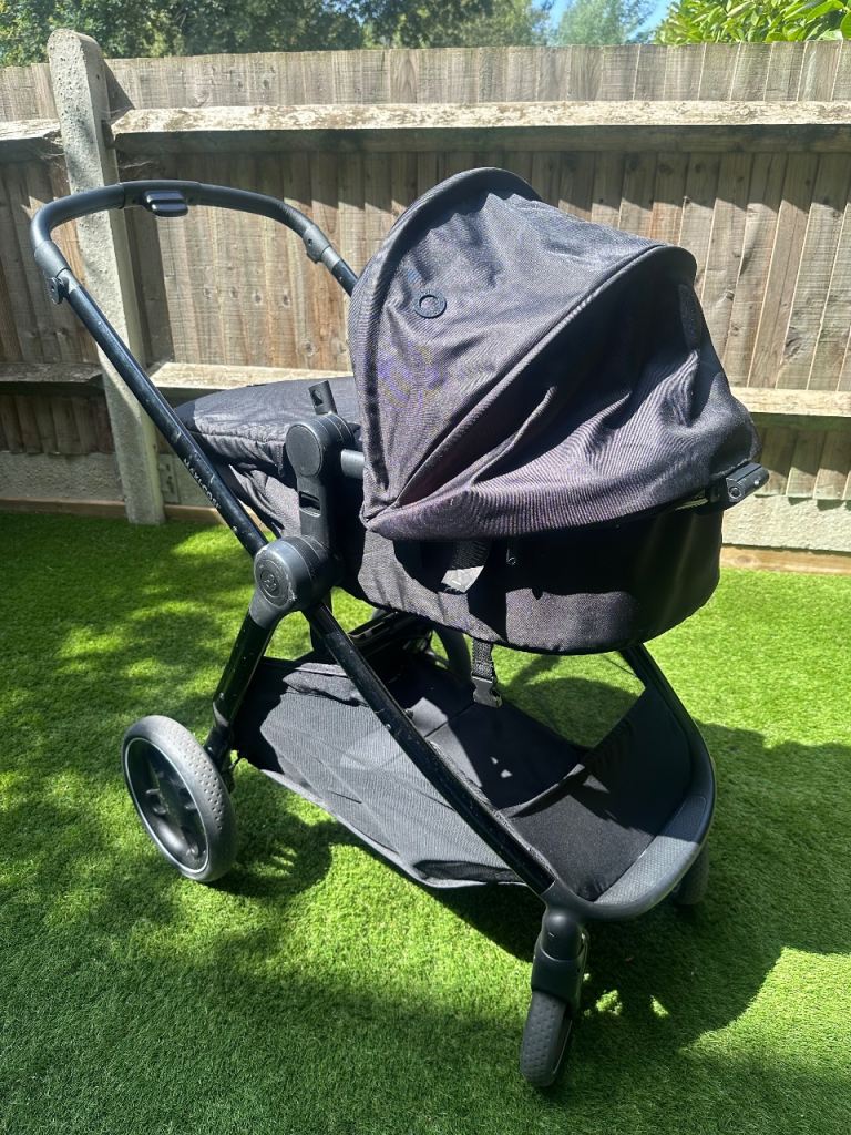 Black Maxi Cosi Zelia 3 Baby Pushchair/Stroller with Bassinet Attachment – Good Condition