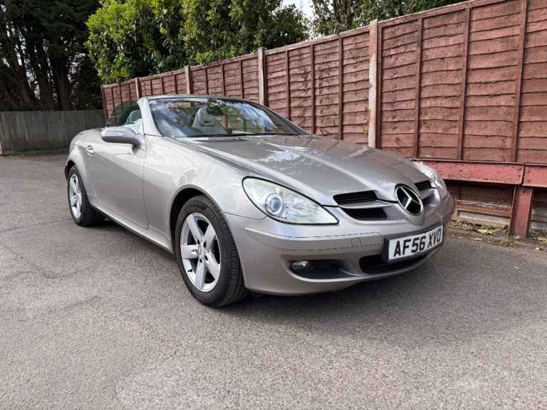 Mercedes-Benz, SLK, Convertible, 2006, Semi-Auto, 2996 (cc), 2 doors