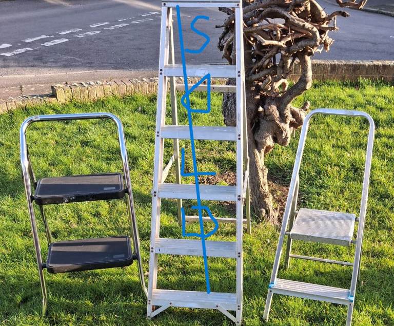 Step ladders X2 No Text Please Small £10, Med £15, (LARGE PAIR SOLD) folds flat lightweight  Ex Con)