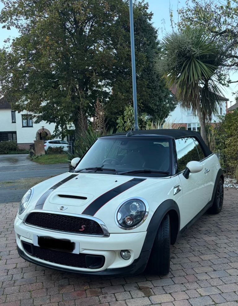 2013 MINI COOPER SD CONVERTIBLE – CHILLI PACK
