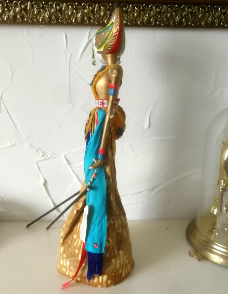 Rod Puppet Ukuran Name Arjuna Sequin Detail With Stand Made In Indonesia