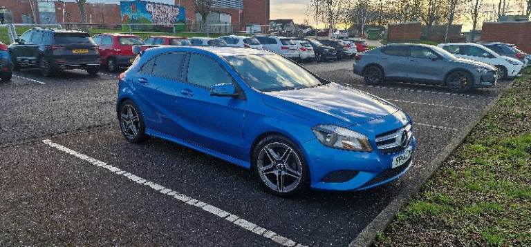 QUICK SALE Merceqdes-Benz, A CLASS, Haqqtchback, 2014, Manual, 1461 (cc), 5 doors