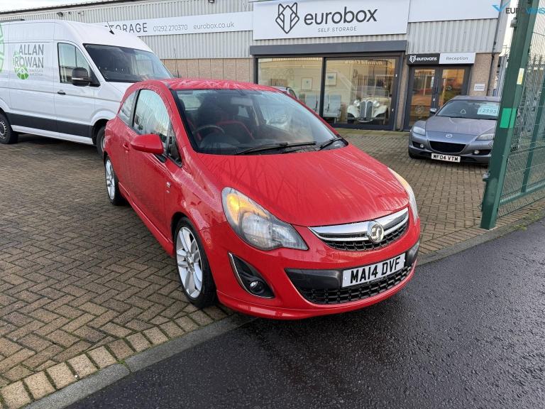 VAUXHALL CORSA 1.4 16V SRI Petrol Manual in Red