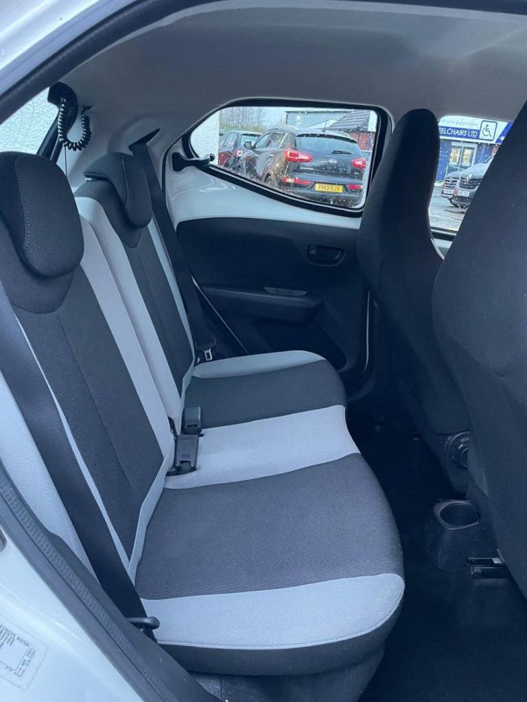 2014 Toyota AYGO 1.0 VVT-i x-play Hatchback 5dr Petrol Manual Euro 5 Euro 5 (68 ps) Hatchback Pet...