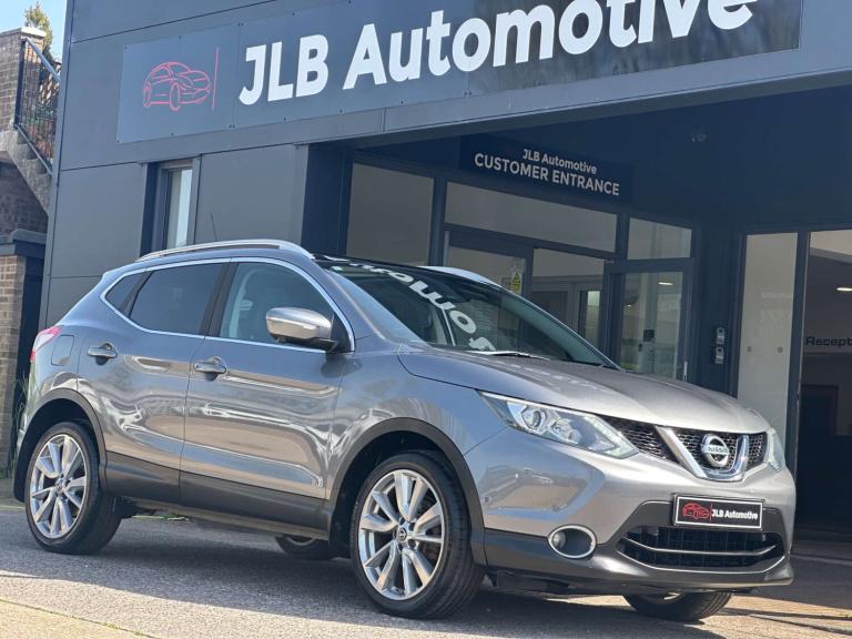 2014 Nissan Qashqai 1.5 dCi Tekna 5dr HATCHBACK DIESEL Manual