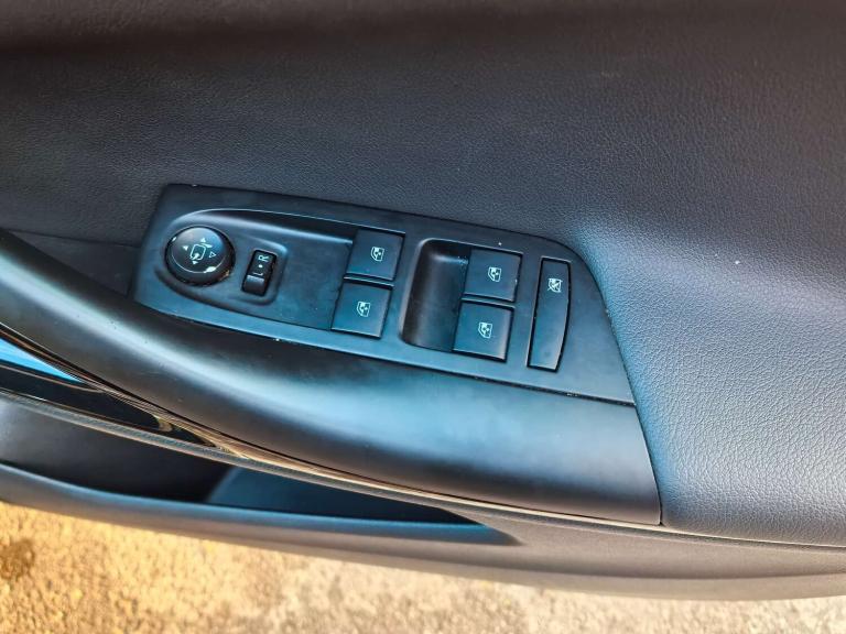 2017 Vauxhall Astra 1.4 Astra Elite Nav T 5dr - Full Service History - High Spec! Hatchback Petro...