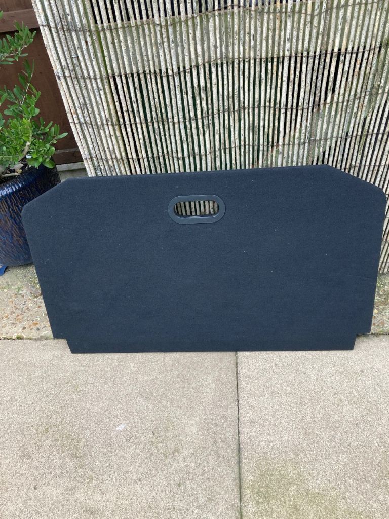 Ford fiesta floor luggage shelf 