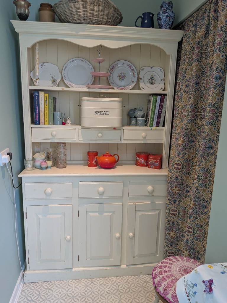 Country kitchen welsh dresser
